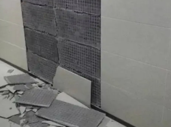 三元瓷砖空鼓维修公司分享下三元墙砖松动维修的知识